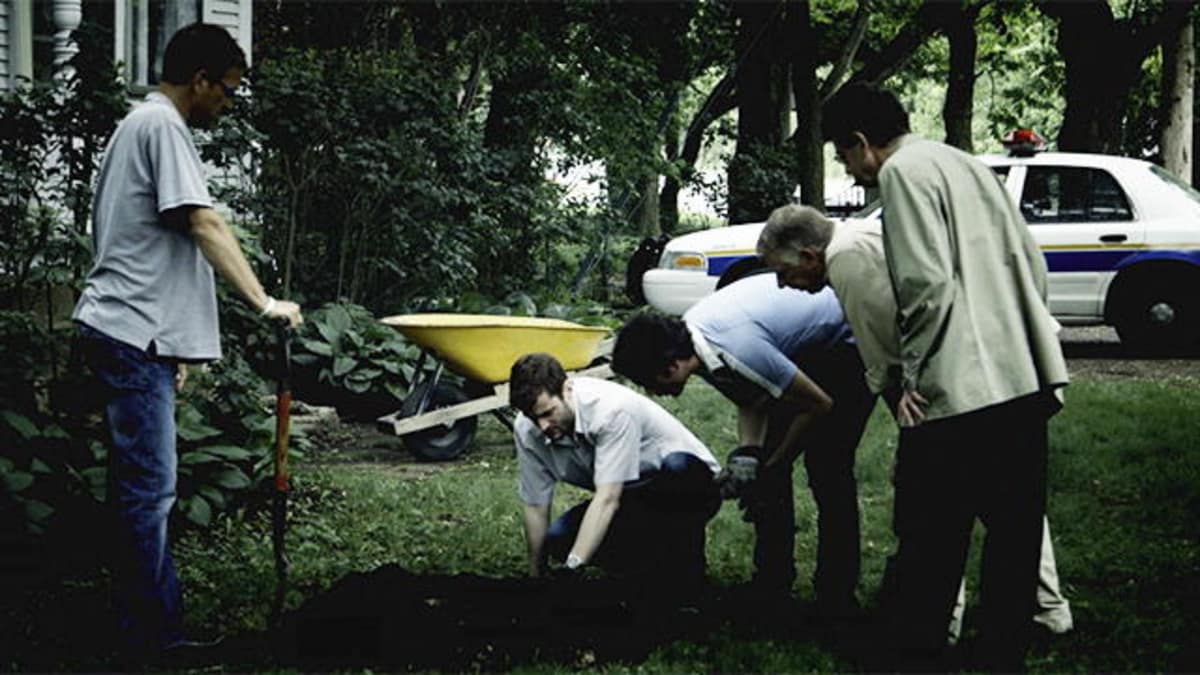 Bodies In the Yard A Stranger In My Home Investigation Discovery