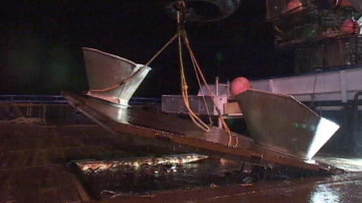 Fuel and Crab Tanks Deadliest Catch Discovery