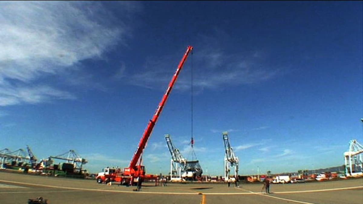 Duct Tape Car Lift Angle 5 MythBusters Discovery