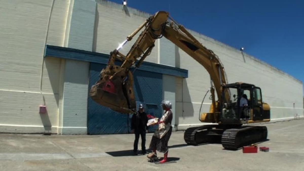 Excavator Needle Thread MythBusters Discovery