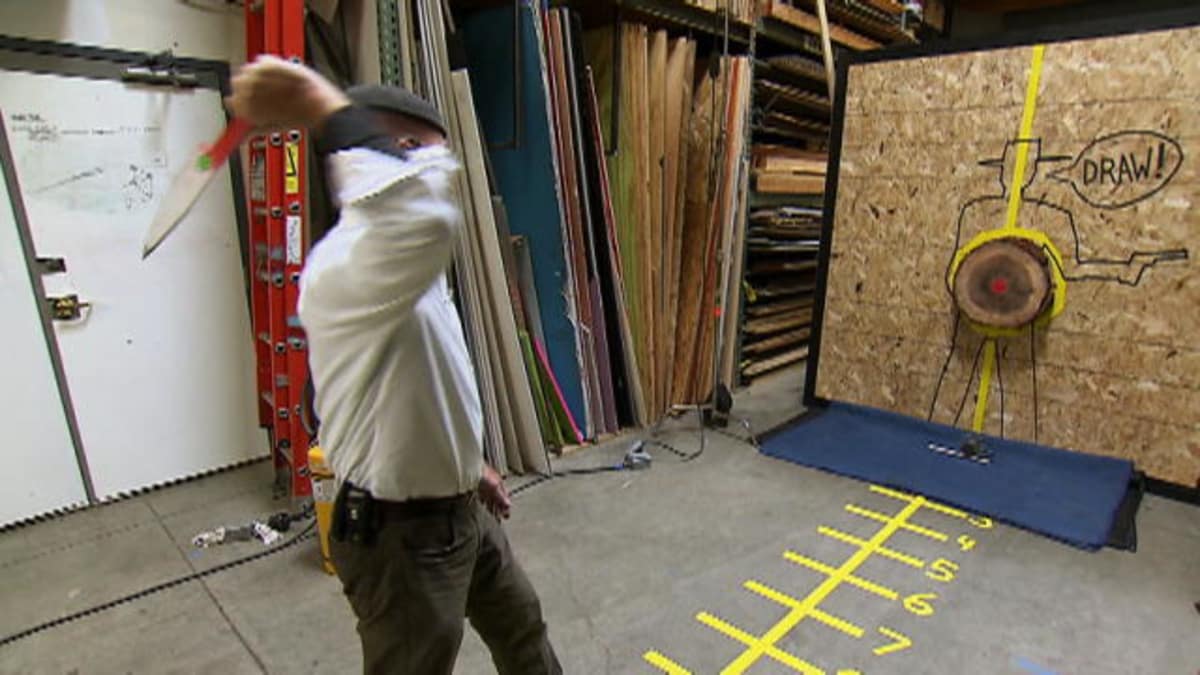 Knife Toss 101 MythBusters Discovery