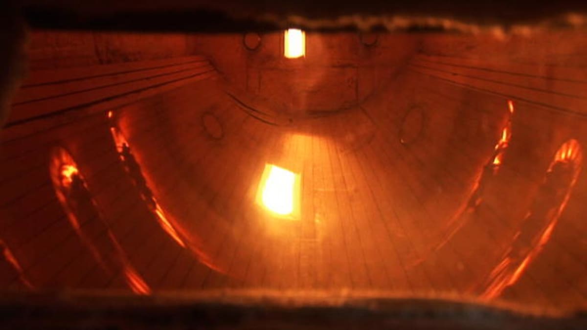 How Do They Make Curved Glass? How Do They Do It? Science