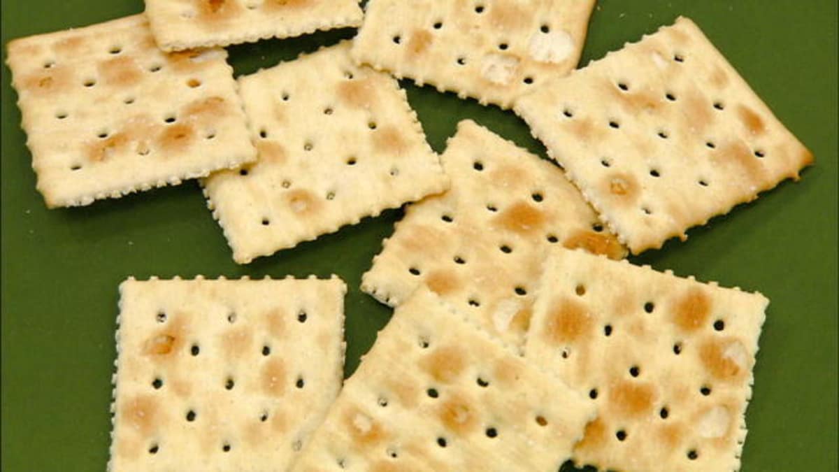 soda cracker experiment