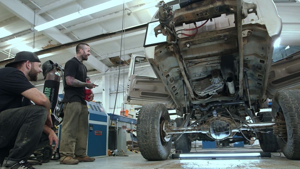 Dumps Like a Truck (Truck, Truck) Diesel Brothers Discovery