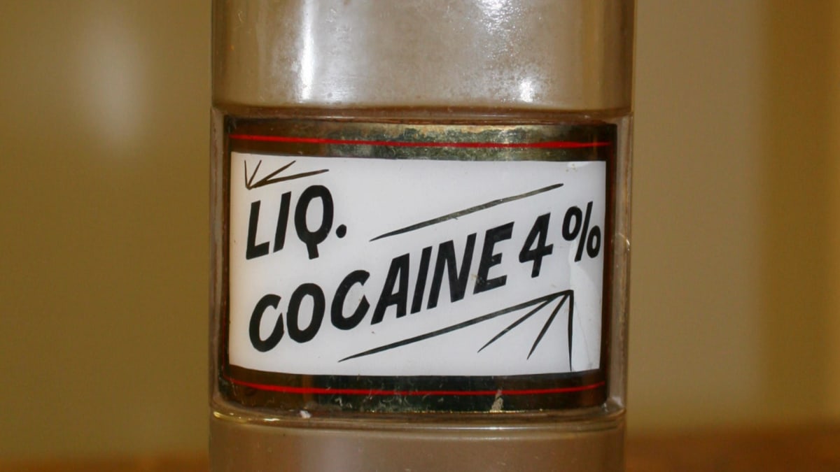 Remember When the Main Ingredient of Coca-Cola was Cocaine? - What