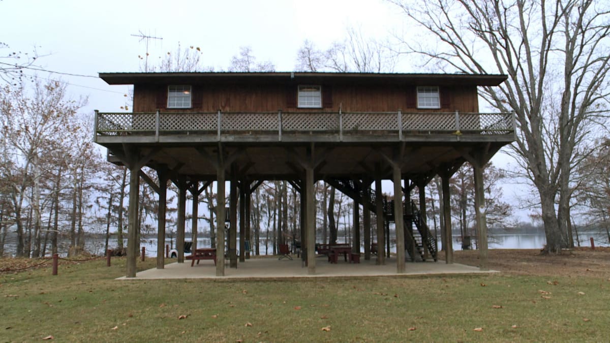 This 250K Waterfront Home in the Bayou Could Be the Perfect Summer Abode Buying the Bayou