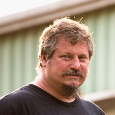 Thomas Weeks - Misfit Garage Cast | Discovery