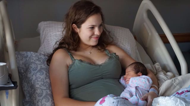 Watch Unexpected Season 1 Episode 6 Online Free - FREECABLE TV