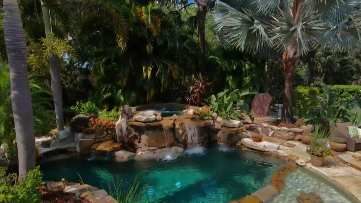 Ultimate Backyard Paradises | Insane Pools: Off the Deep End