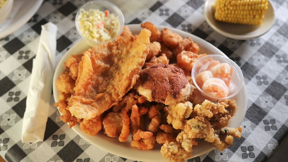 Seafood and Savory Diners, DriveIns, and Dives
