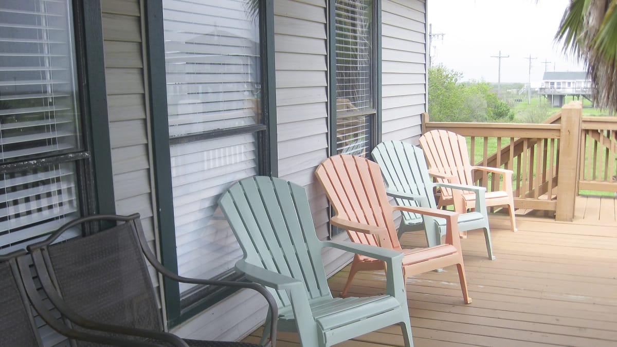 Crystal Beach, Here We Come! Beachfront Bargain Hunt Renovation