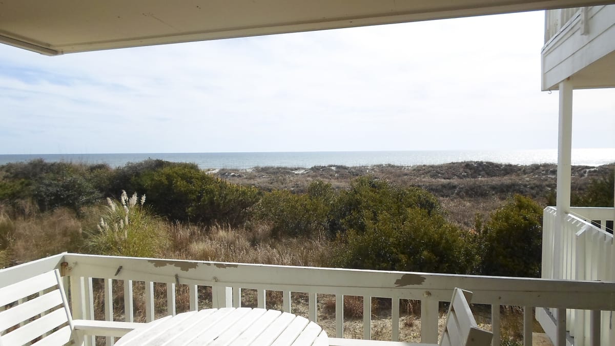 Enchanted in Emerald Isle Beachfront Bargain Hunt Renovation