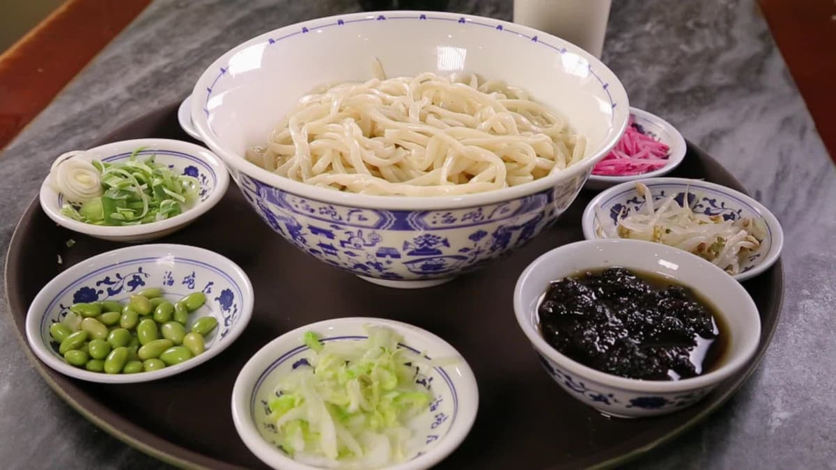 Beijing Bizarre Foods Delicious Destinations