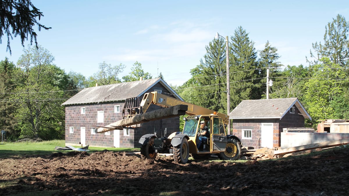 Mark Finds His Dream Home Barn | Barnwood Builders