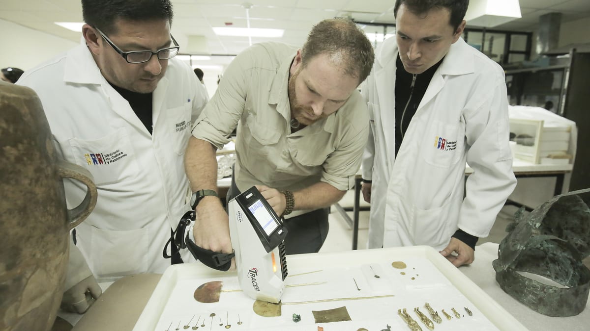 Hunt for the Metal Library Expedition Unknown