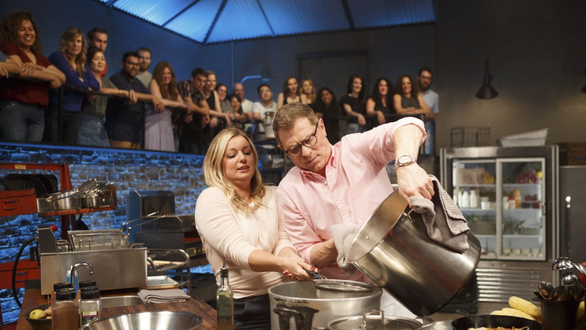 Seeing Stars | Beat Bobby Flay