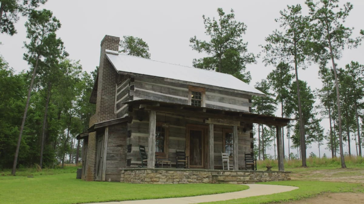 Perfect Cabin Barnwood Builders