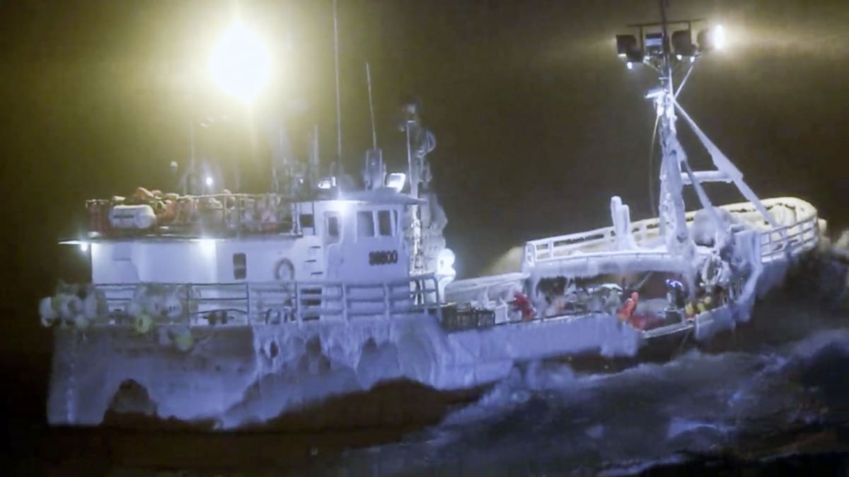 Ship of Iron, Men of Steel | Deadliest Catch