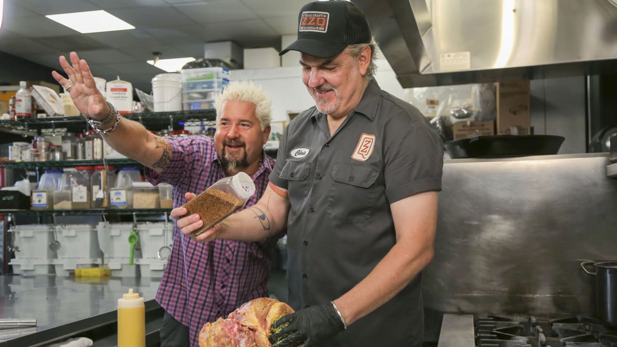 Smokin' Hot BBQ Diners, DriveIns, and Dives