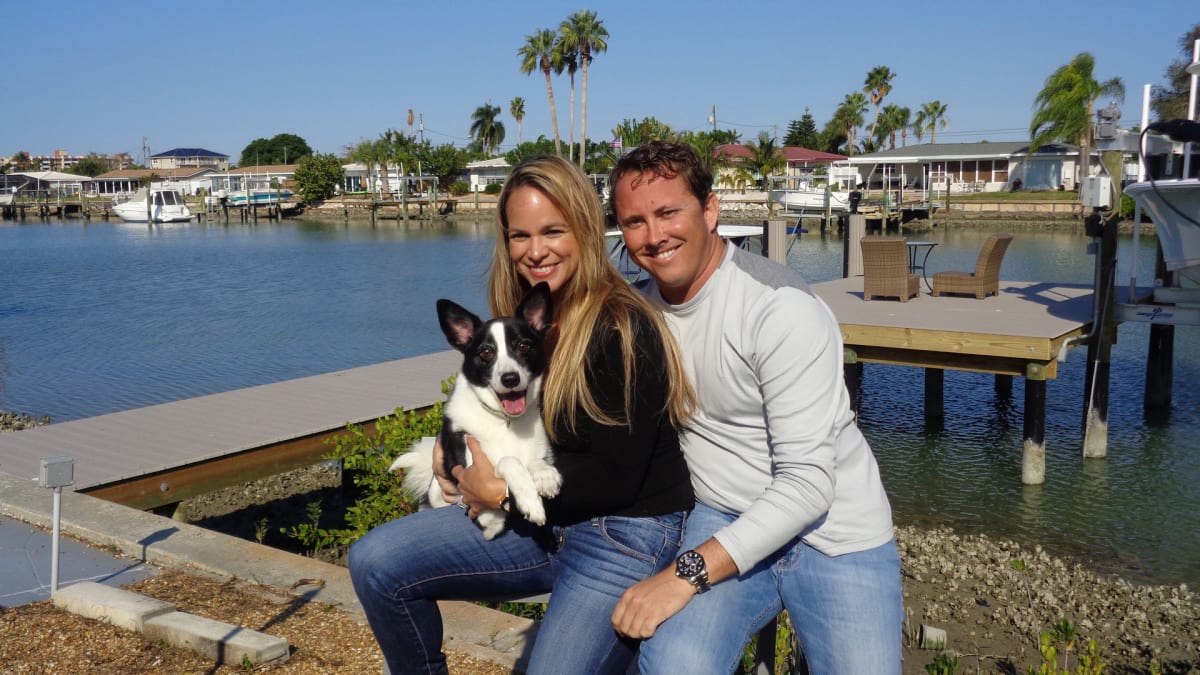Supersizing in St. Petersburg Beachfront Bargain Hunt Renovation on