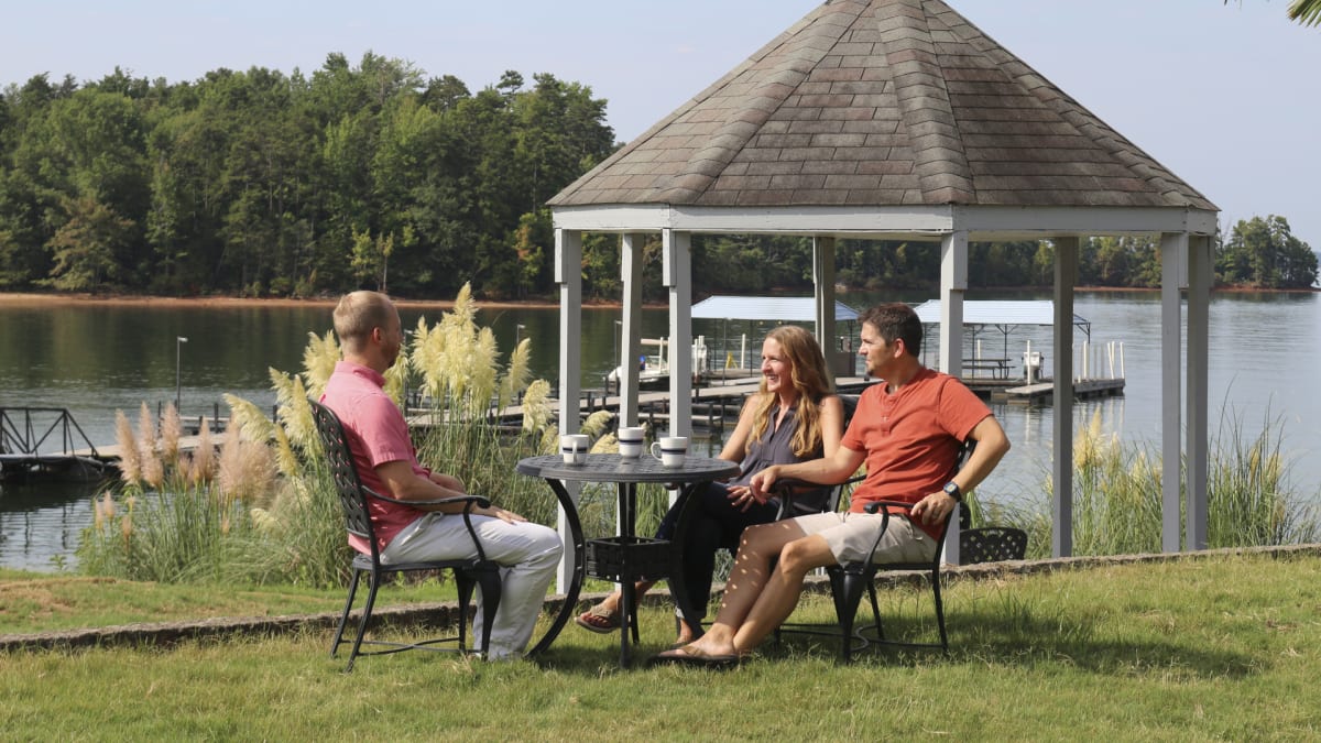 Diving Into a Deep Water Deal Lakefront Bargain Hunt