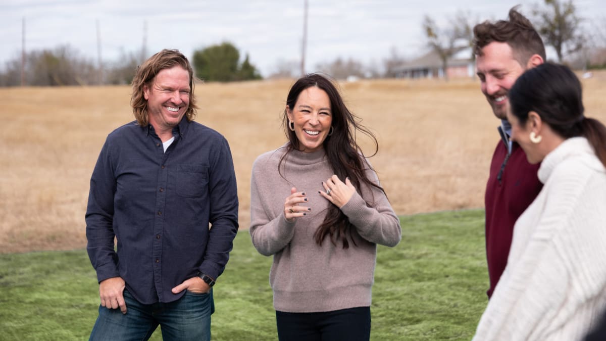 Fixer Upper Home d+ Introducing discovery+