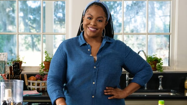 Delicious Miss Brown Watch Full Episodes & More! - Food Network